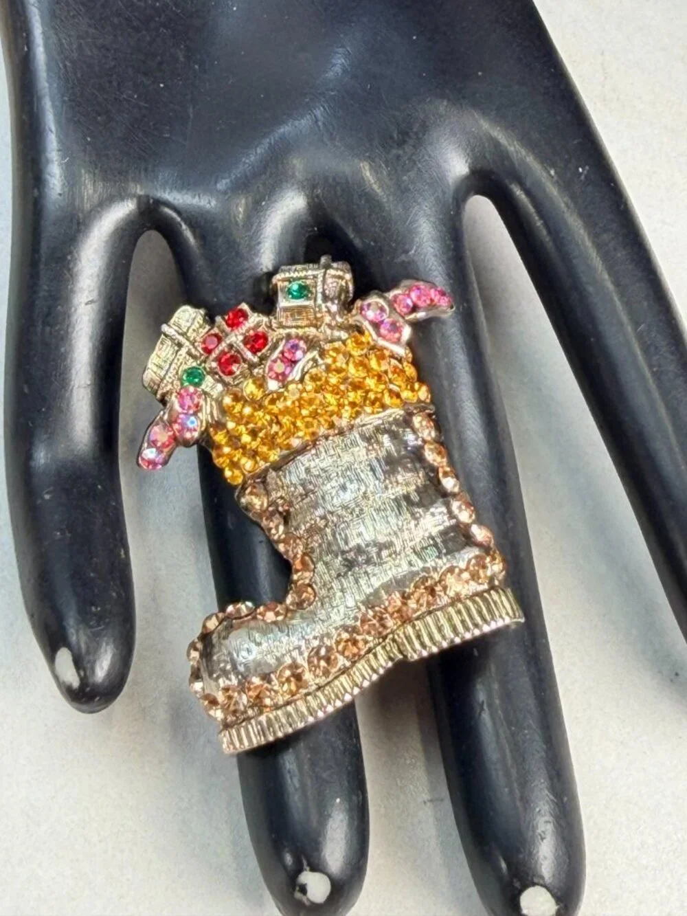 Vintage Christmas Stocking Brooch Rhinestone Enamel Gifts Holiday Pin Gold Tone